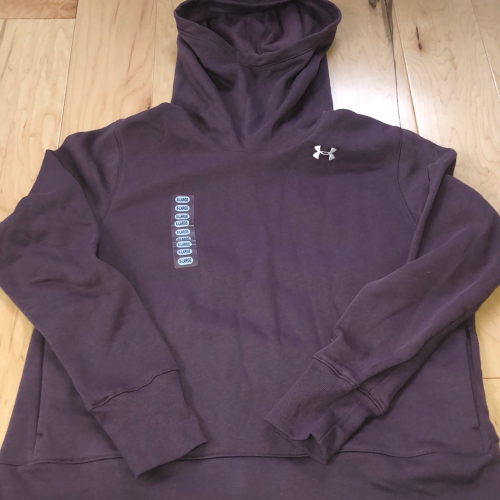Under Armor SweatShirt